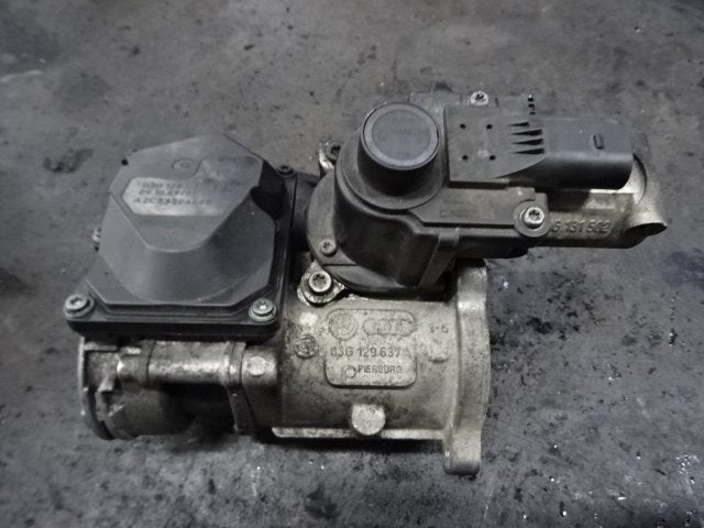 GASKLEPHUIS Volkswagen Eos (1F7 / F8) (03G129637A), Gebruikt, Volkswagen, Volkswagen AG, Kundenbetreuung@volkswagen.de