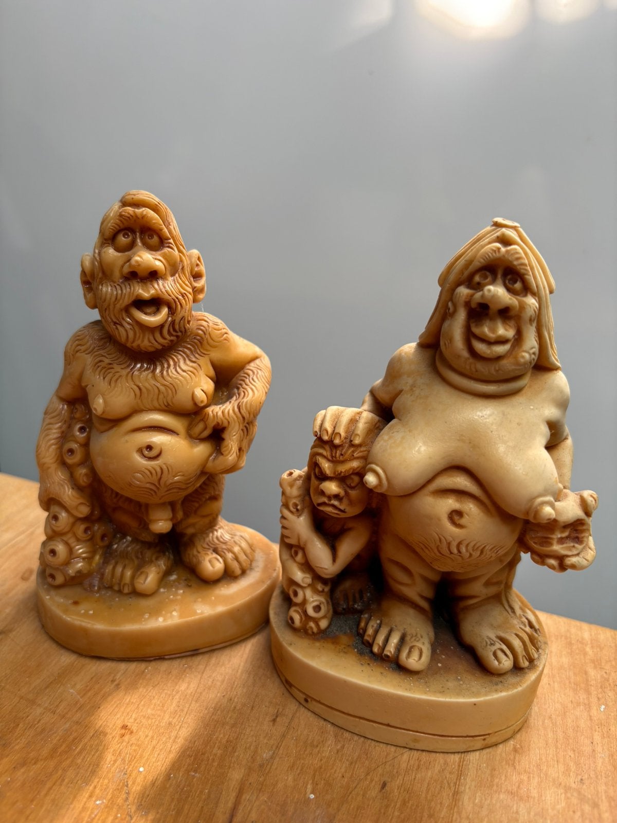 Figurine homme de cromagnion couple, Enlèvement ou Envoi, Utilisé, Autres matériaux, Massif