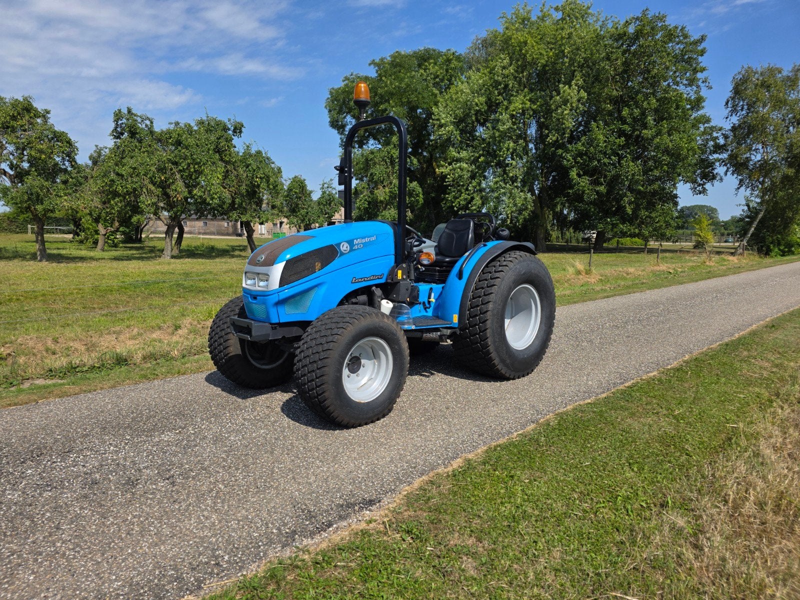 Landini Mistral 40 Marge trekker., Zakelijke goederen, Landbouw | Tractoren, Overige merken, Gebruikt, Tot 2500, Ophalen of Verzenden