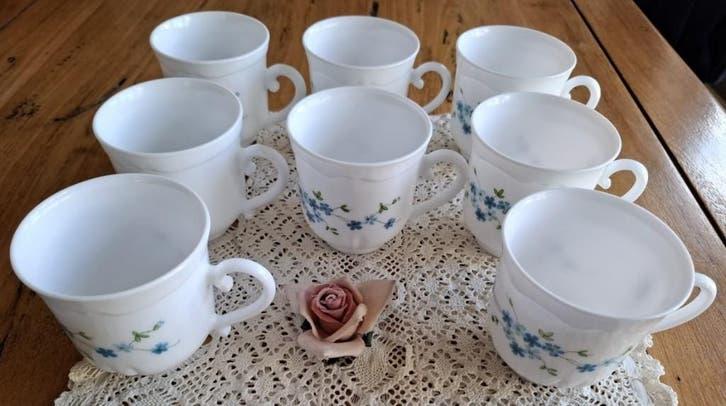 8 Vintage Arcopal Veronica mokjes, vergeet me nietjes, Overige materialen, Gebruikt, -, -