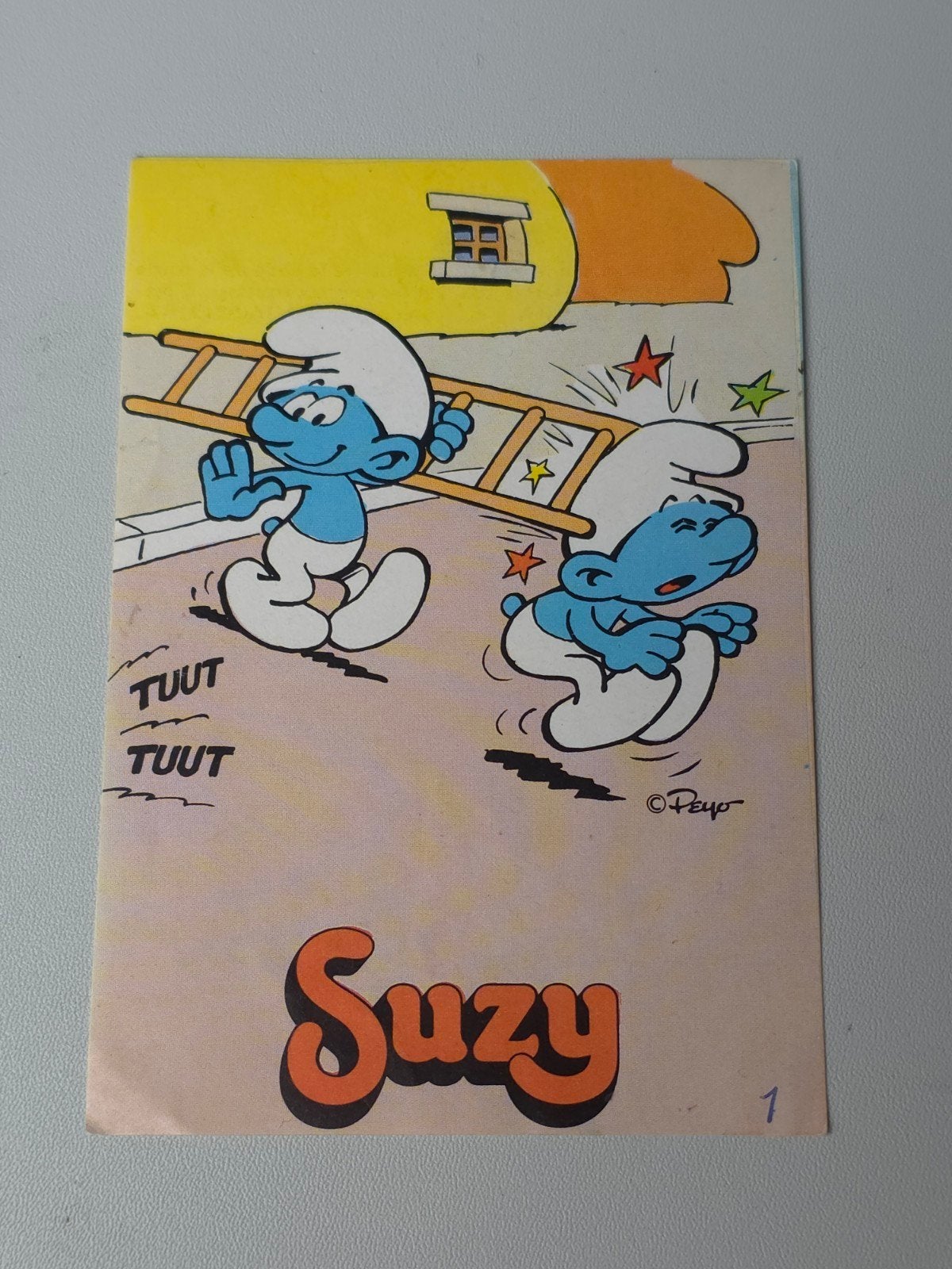 Autocollant Schtroumpf Suzy no 1, Enlèvement ou Envoi, Comme neuf, Différents Schtroumpfs, Autres types