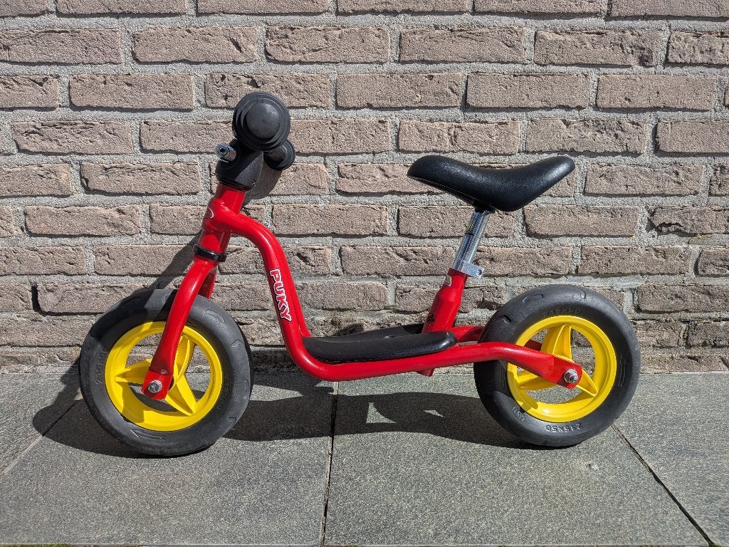 Loopfiets Puky met draagriem, Enfants & Bébés, Jouets | Extérieur | Véhicules & Draisiennes, Enlèvement, Utilisé, Vélo d'équilibre