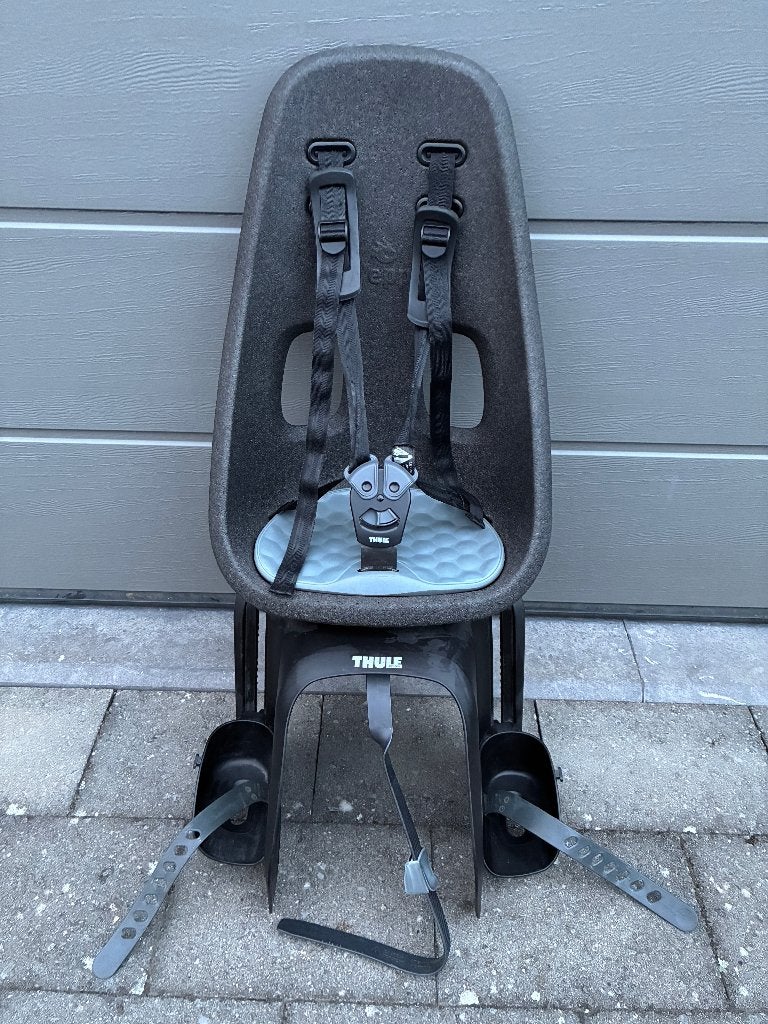 Fietsstoeltje Thule Yepp Nexxt 2 maxi rack mount, Vélos & Vélomoteurs, Repose-pieds, Enlèvement, Thule Yepp, Siège arrière