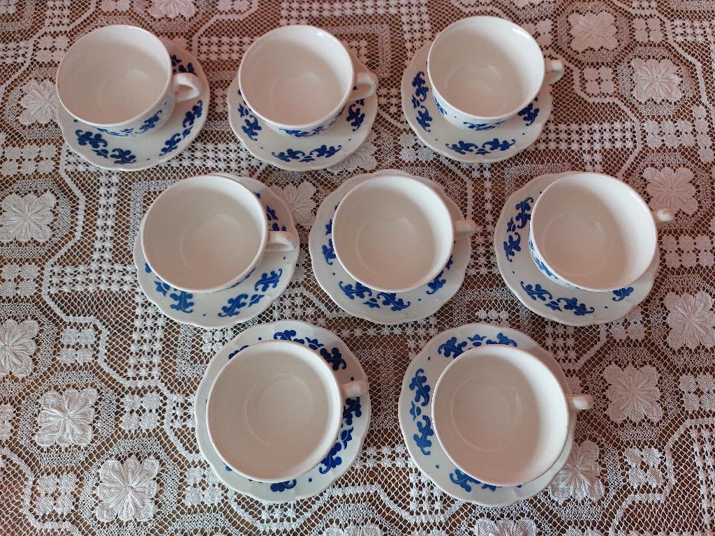 Antiek koffieservies Boch blauw eikenblad / coronation, Antiek en Kunst, Antiek | Servies compleet, Ophalen of Verzenden