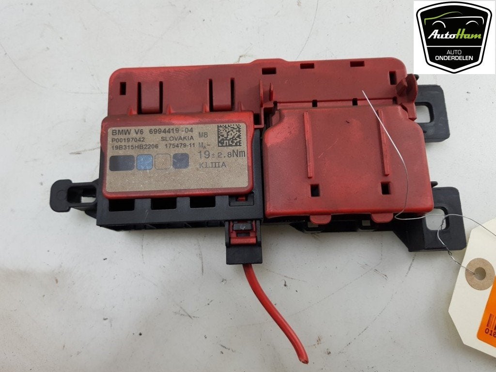 BOITIER FUSIBLES BMW 3 serie Touring (G21) (01-2019/07-2020), Utilisé, BMW, Petuelring 130
80809  München, DE, Bayerische Motoren Werke AG