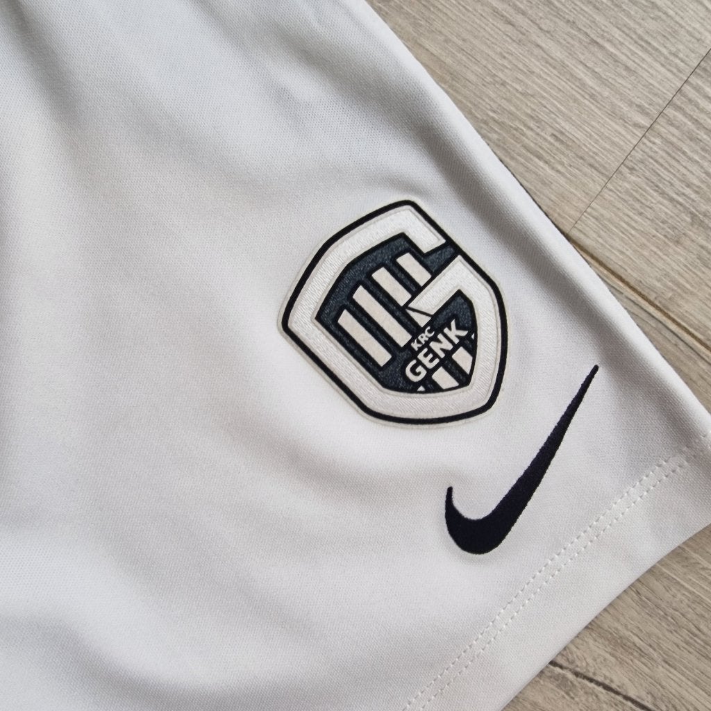 Short KRC Genk Nike 128, Collections, Enlèvement ou Envoi, Comme neuf, Maillot