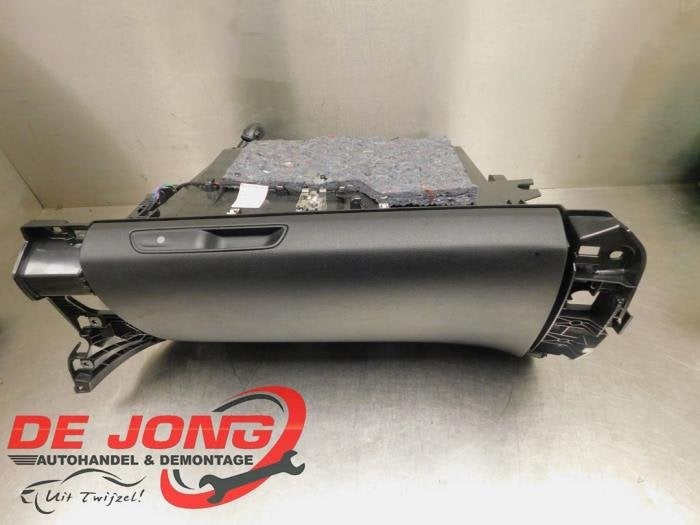 Dashboardkastje van een Renault Grand Scenic, Gebruikt, -, Renault, -