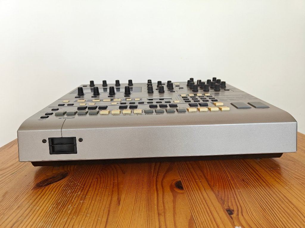 Yamaha RS7000 groovebox + 32mb smartmedia card, Musique & Instruments, Enlèvement ou Envoi, Yamaha