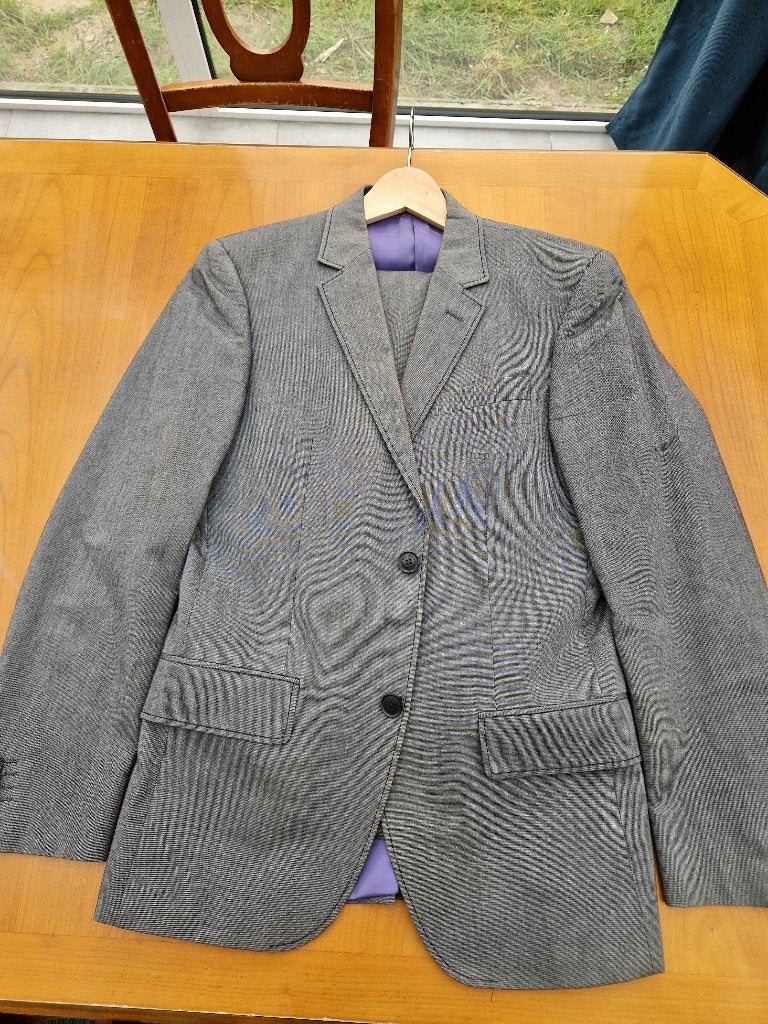 Grijs kostuum Matinique maat 46 (small), Kleding | Heren, Kostuums en vesten, Ophalen, MATINIQUE., Grijs, Gedragen
