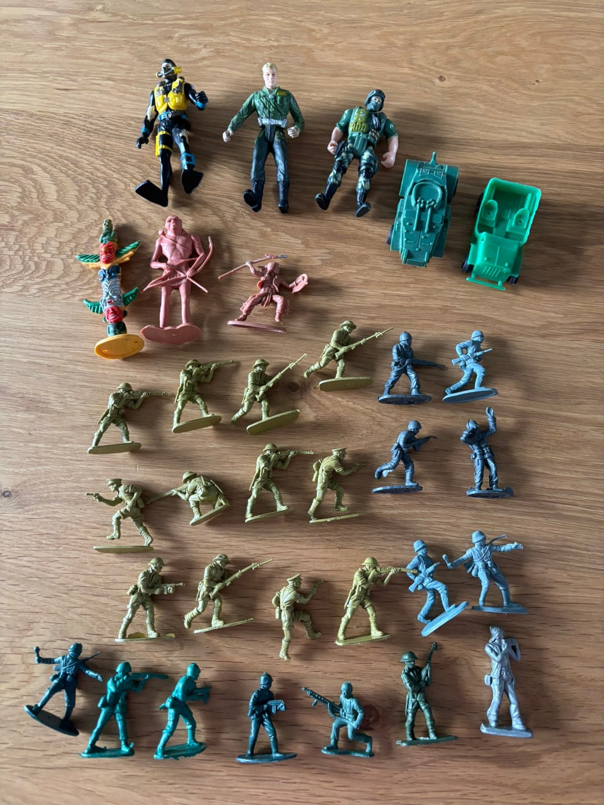 Lot de figurines articulées et de soldats, Enlèvement ou Envoi, Utilisé