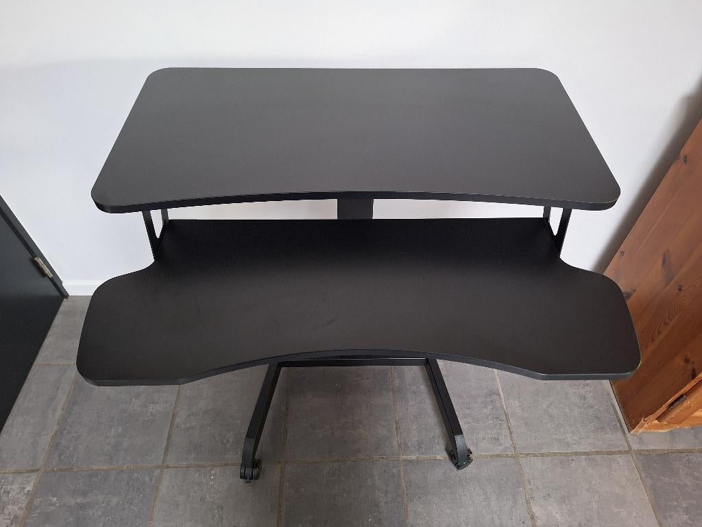 Laptoptafel, zit/sta, Ophalen, Zwart, In hoogte verstelbaar, Zo goed als nieuw