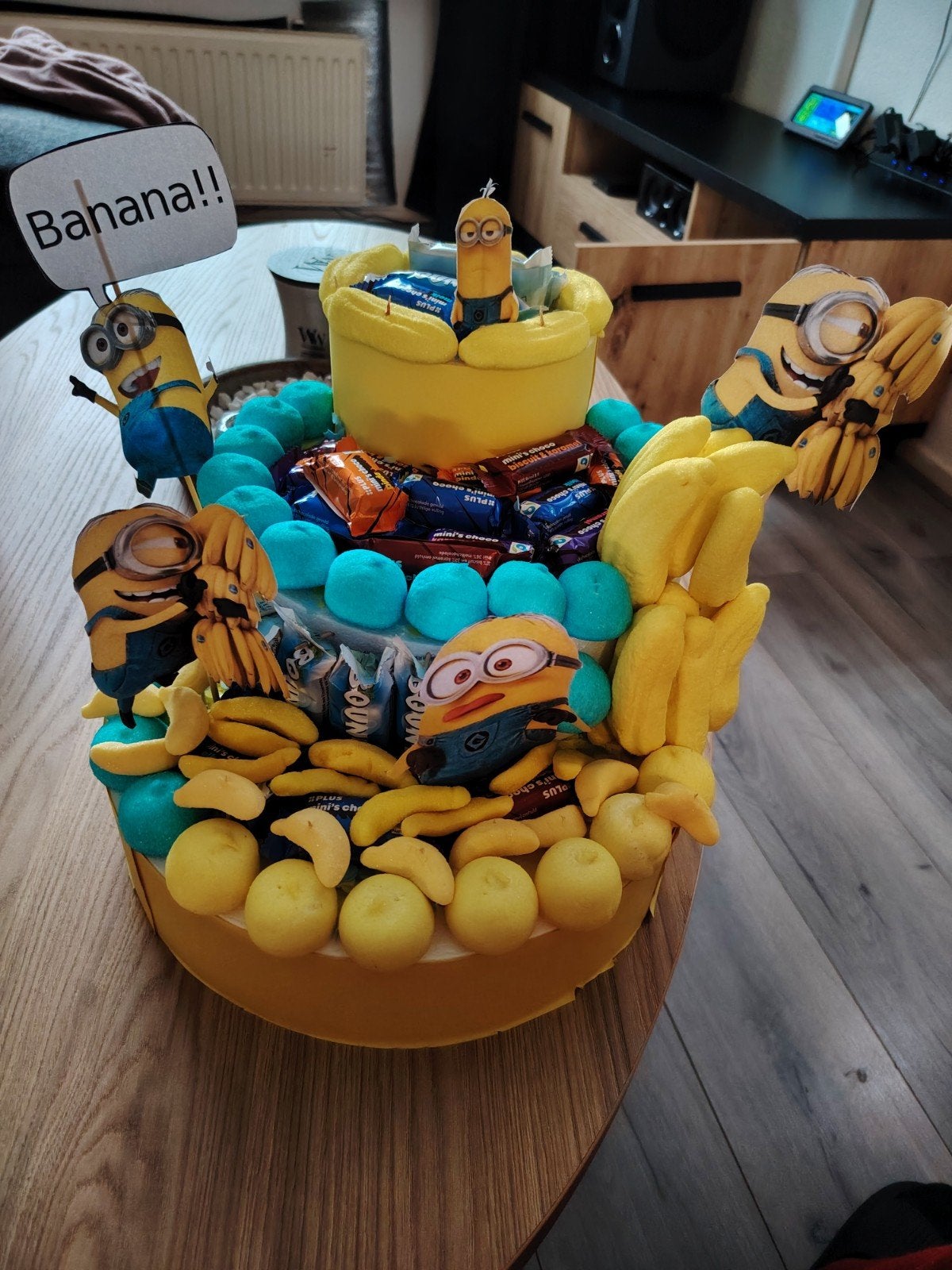gâteau aux bonbons Minions, Enlèvement ou Envoi, Neuf, Article de fête