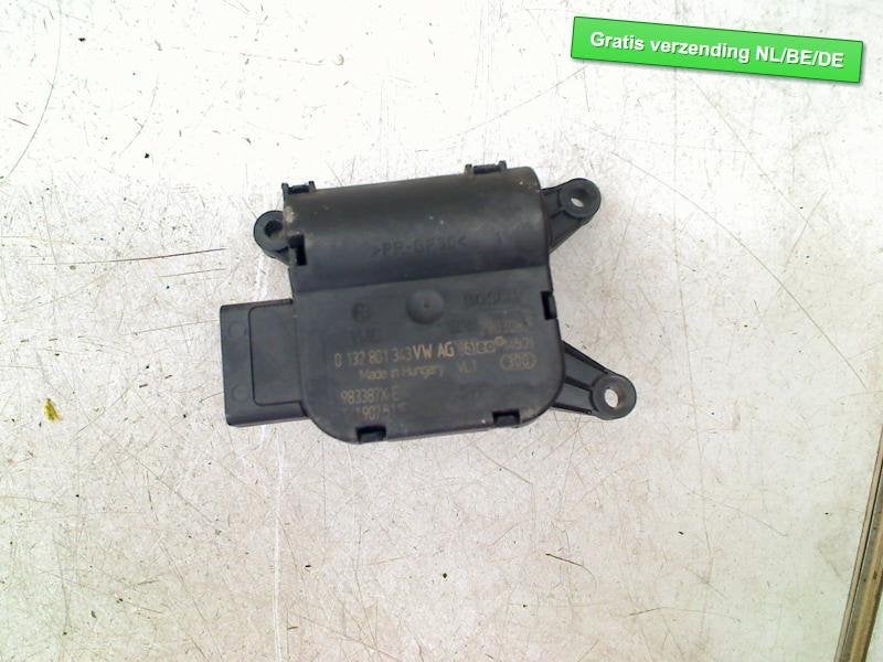 ACTIONNEUR MOTEUR VOLET CHAUFFAGE Volkswagen Golf VI (5K1), Robert Bosch AG, Volkswagen, Utilisé, Robert-Bosch-Allee 1
74232  Abstatt, DE