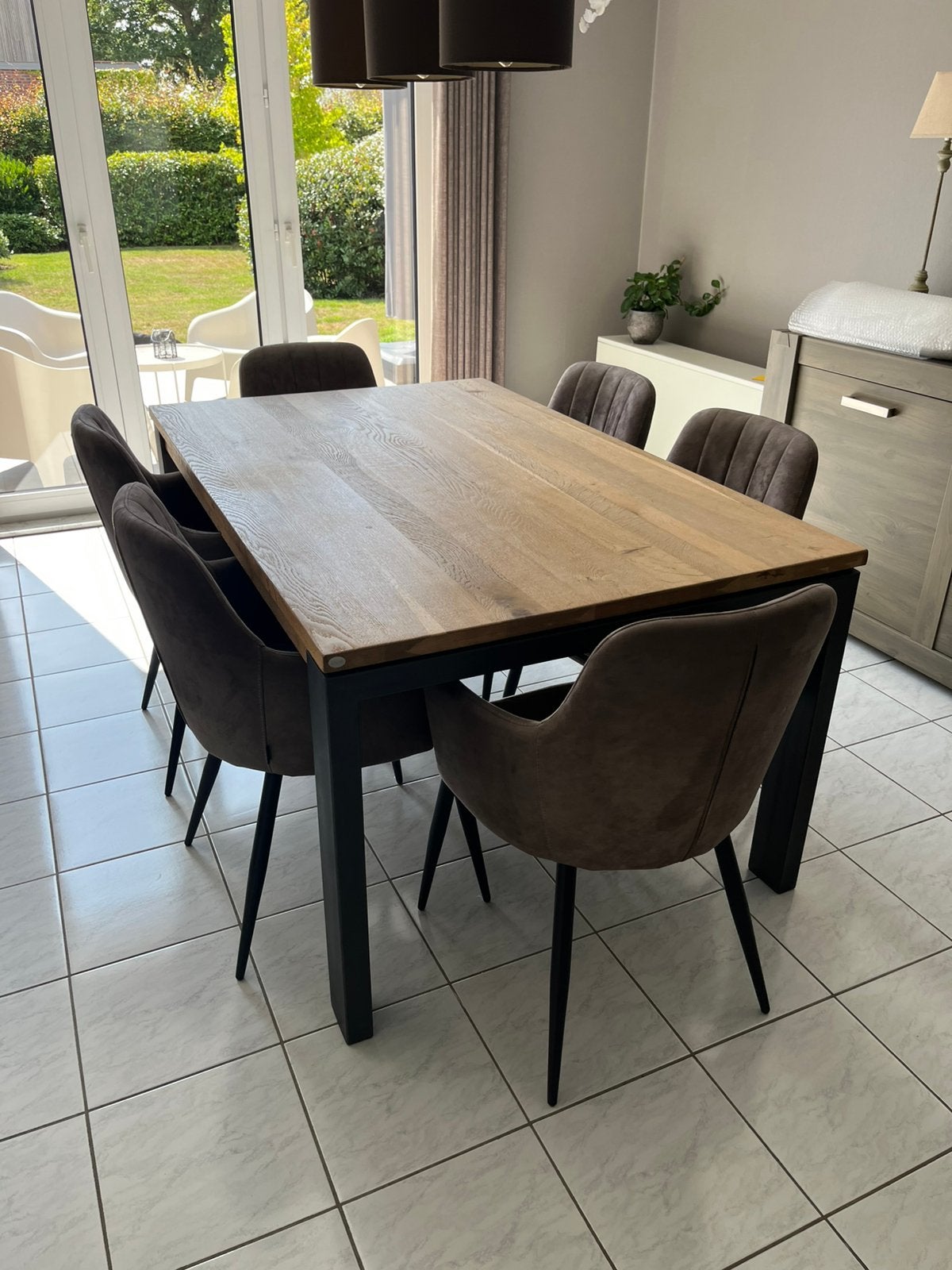 Tafel Henders en Hazel met stoelen, Enlèvement, Utilisé