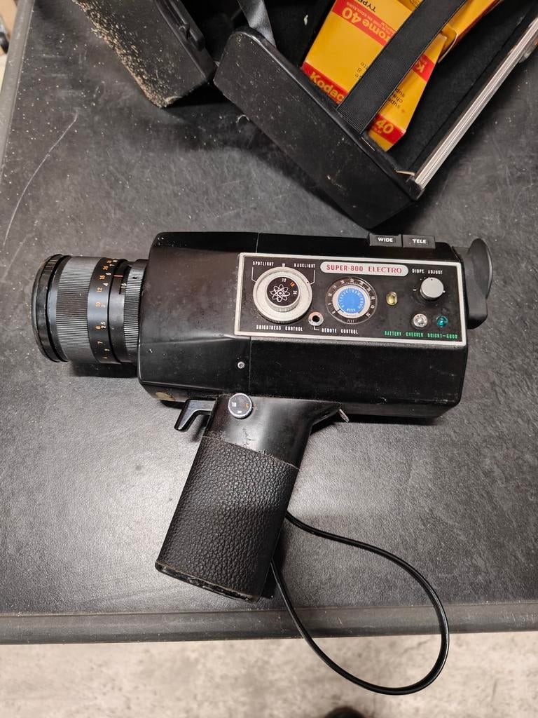 Super 8 camera en projector, Enlèvement, Caméra