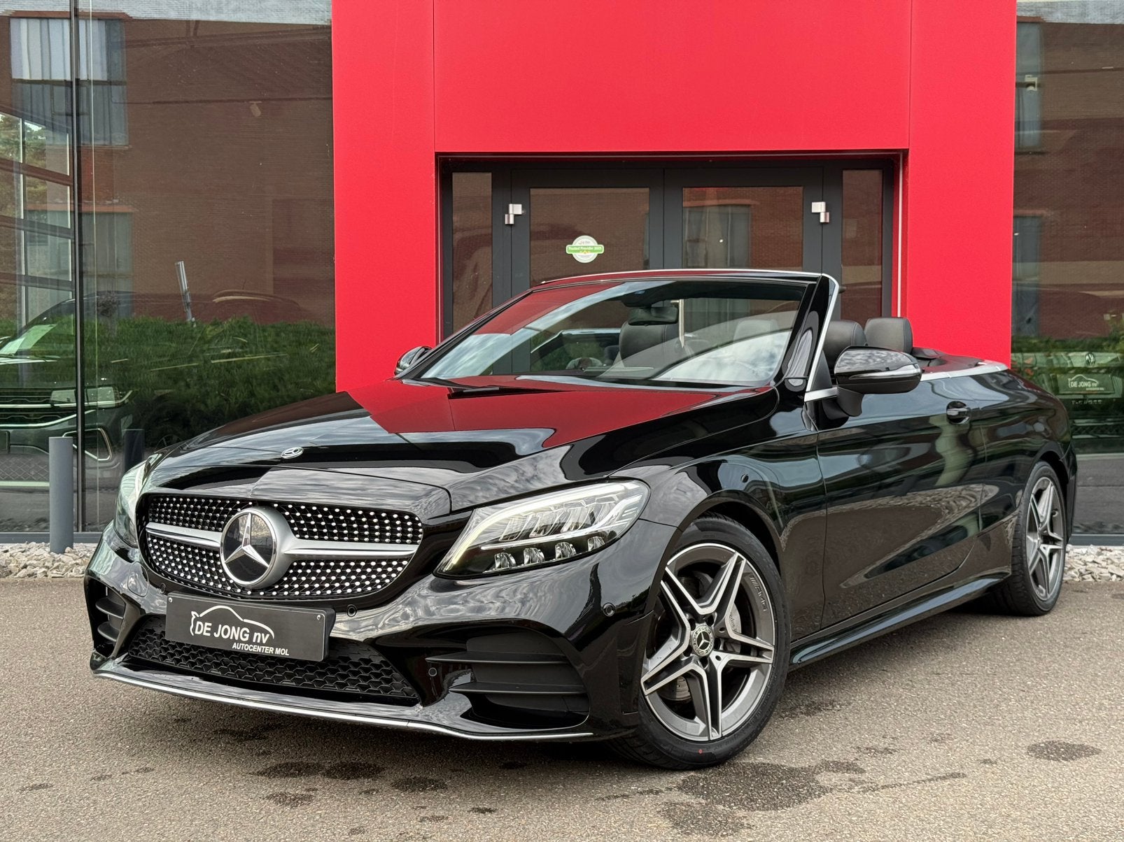 Mercedes C200-Cabrio MHE AMG/Led/Apple/Camera/Navi/Usb, Auto's, Automaat, 4 zetels, 4 cilinders, Cabriolet