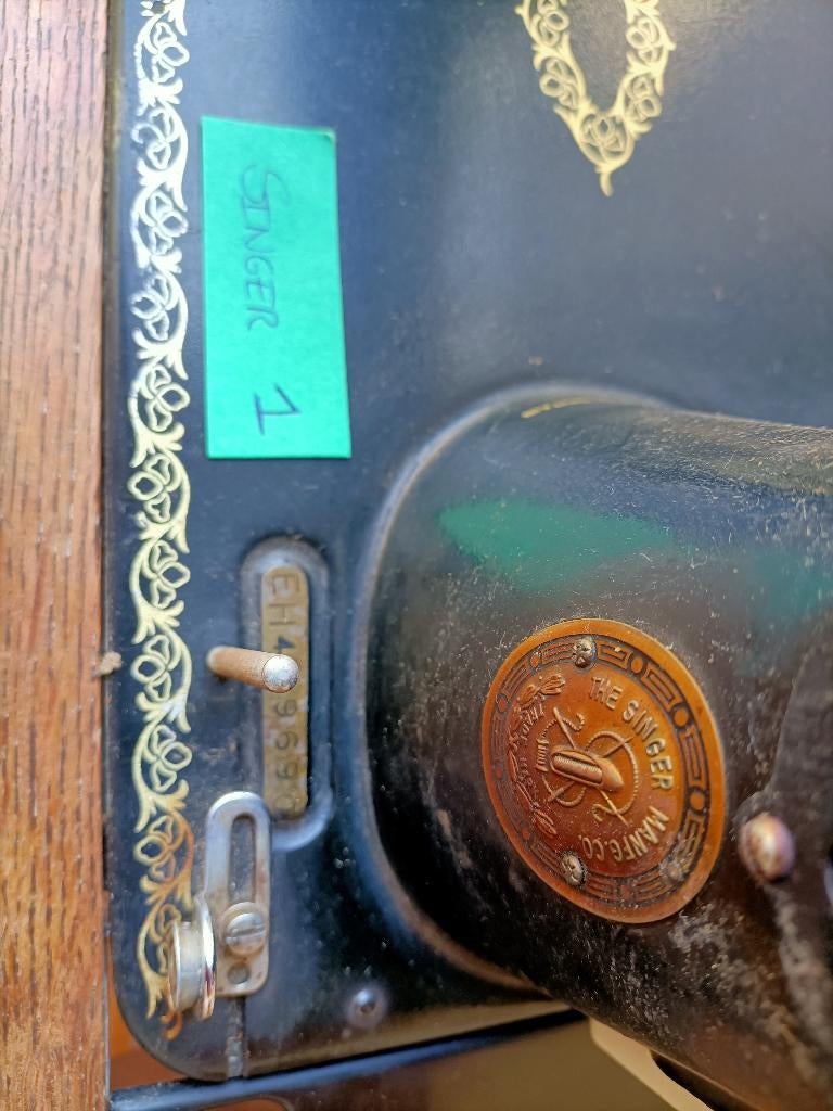 Ancienne Singer, machine à coudre, Antiquités & Art, Antiquités | Machines à coudre, Enlèvement