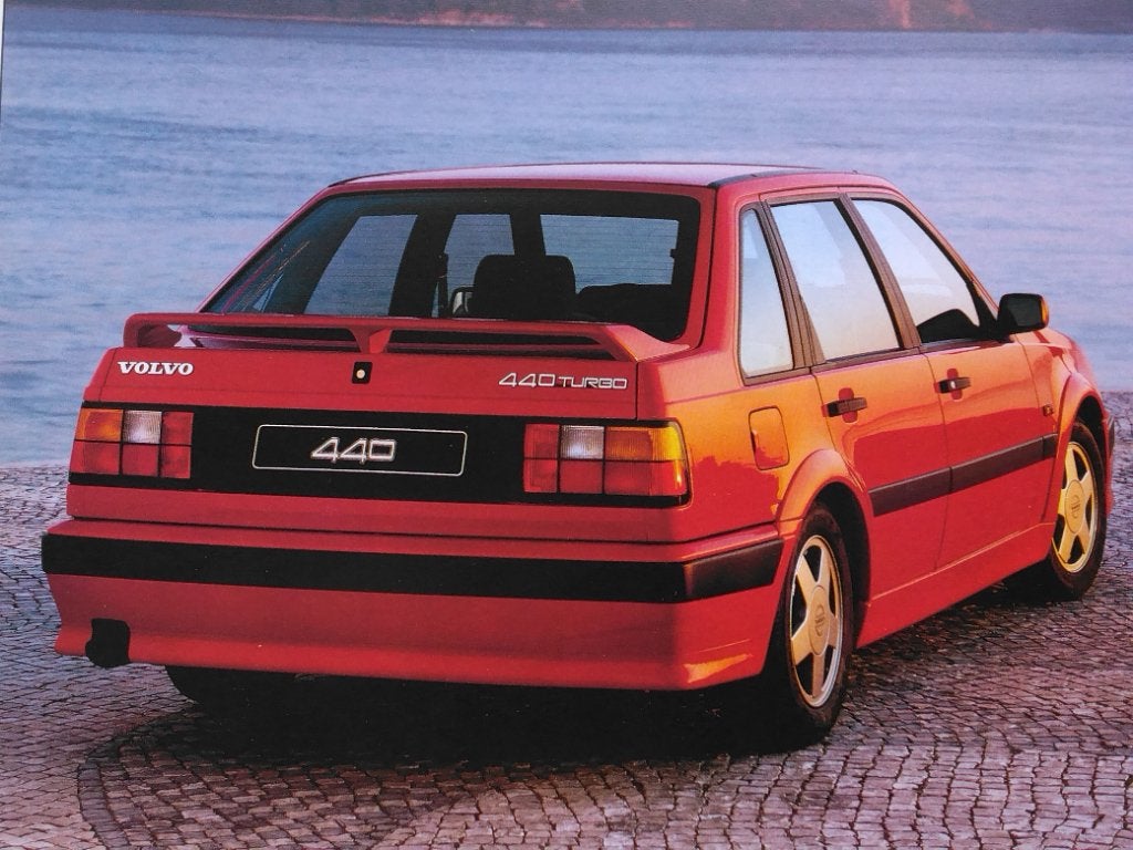 Cherche Volvo 440 2.0, 1.7 turbo ou 1.9 td, ph1 ABS, TO, Auto's, Handgeschakeld, Particulier, Open dak, Te koop