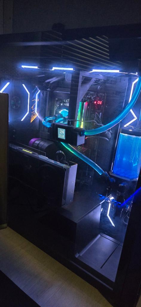 PC de jeu avec système de refroidissement par eau personnali, Informatique & Logiciels, Enlèvement, Gaming