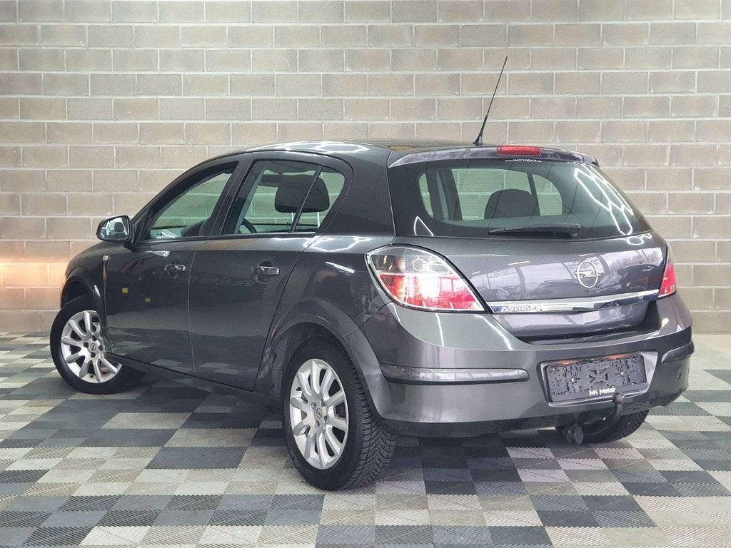 Opel Astra 1.4 ESSENCE 90CV - 5 PORTES - CRUISE - CLIM, Voorwielaandrijving, Stof, Gebruikt, Automatische klimaatregeling