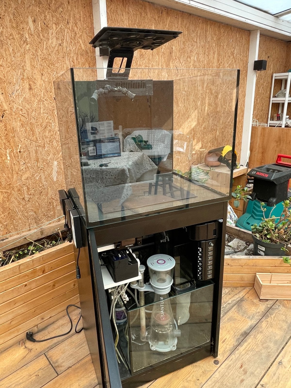 Aquarium marin RedSea 170l complet, Animaux & Accessoires, Poissons | Aquariums & Accessoires, Red Sea, Chauffage, Aquarium vide