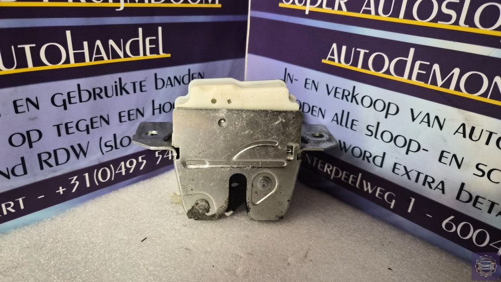 Mercedes A-KLASSE (W169) B-KLASSE Slotmechaniek Achterklep, Gebruikt, Mercedes-Benz AG, Mercedes-Benz, Mercedesstrasse 120
70372  Stuttgart, DE