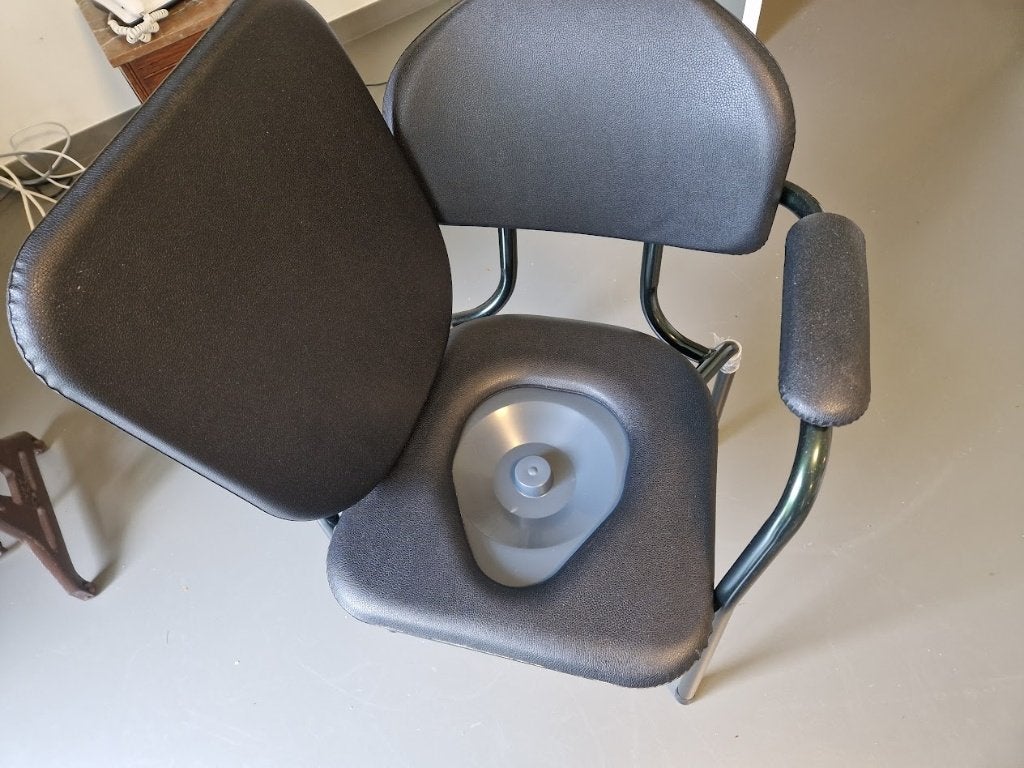 Toiletstoel, Diversen, Verpleegmiddelen, Ophalen, Zo goed als nieuw, X, X