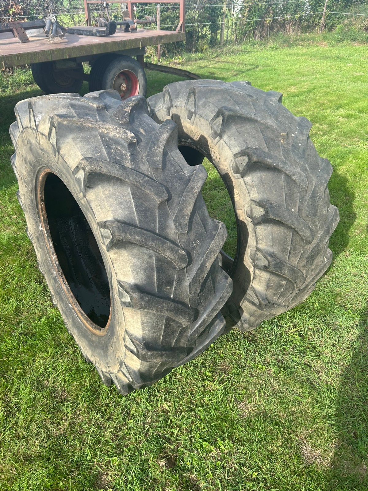 Pirelli 420/70r24 tm700, Zakelijke goederen, Ophalen