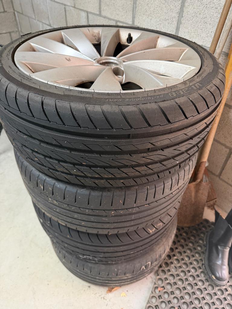 Autobanden, Auto-onderdelen, Banden en Velgen, Ophalen, 18 inch, Gebruikt, Band(en)