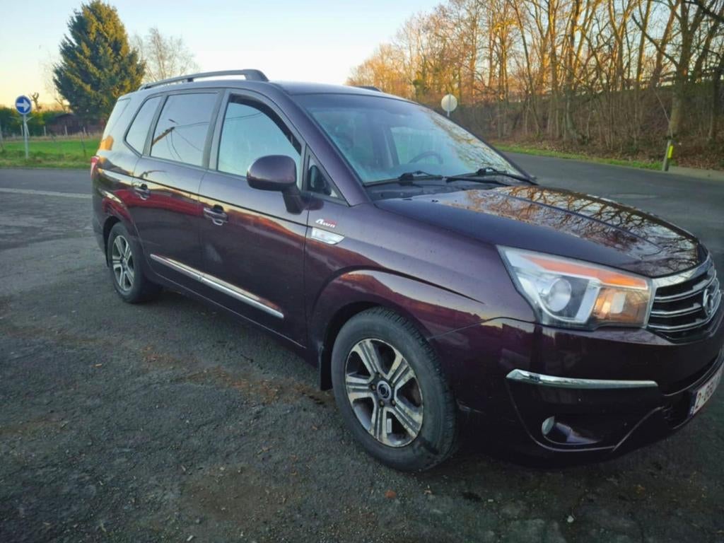 Ssang yong rodius 2.2l 5 places double cabine, Autos, SsangYong, Cuir, Euro 5, Achat, Entreprise