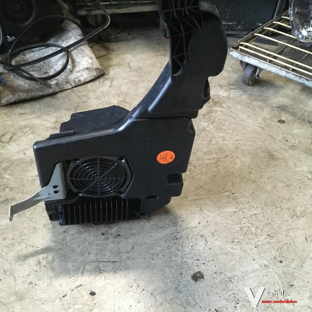 Mercedes C 320cdi station 2006 Wagennr 2400103  Bass Box A 2, Ophalen of Verzenden, -, -, -