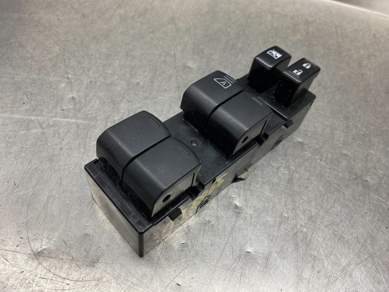 COMMUTATEUR VITRES ELECTRIQUES Nissan Note (E12), Autos : Pièces & Accessoires, Utilisé, Nissan