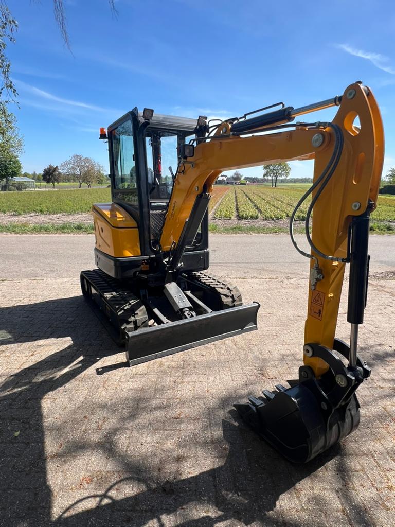 Minipelle Landward Kubota XT25U NEUVE, Enlèvement