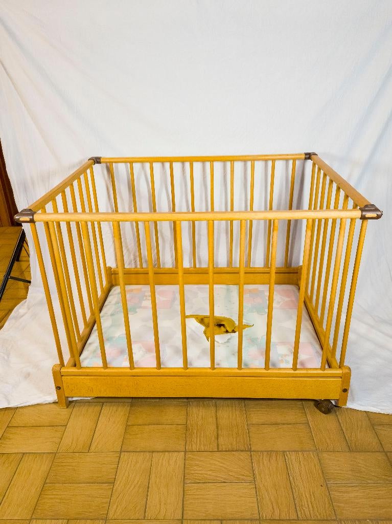 Robuuste houten box op wieltjes (Inklapbaar) - TÜV Gekeurd, Kinderen en Baby's, Ophalen, Gebruikt, Rechthoekig, Wieltjes