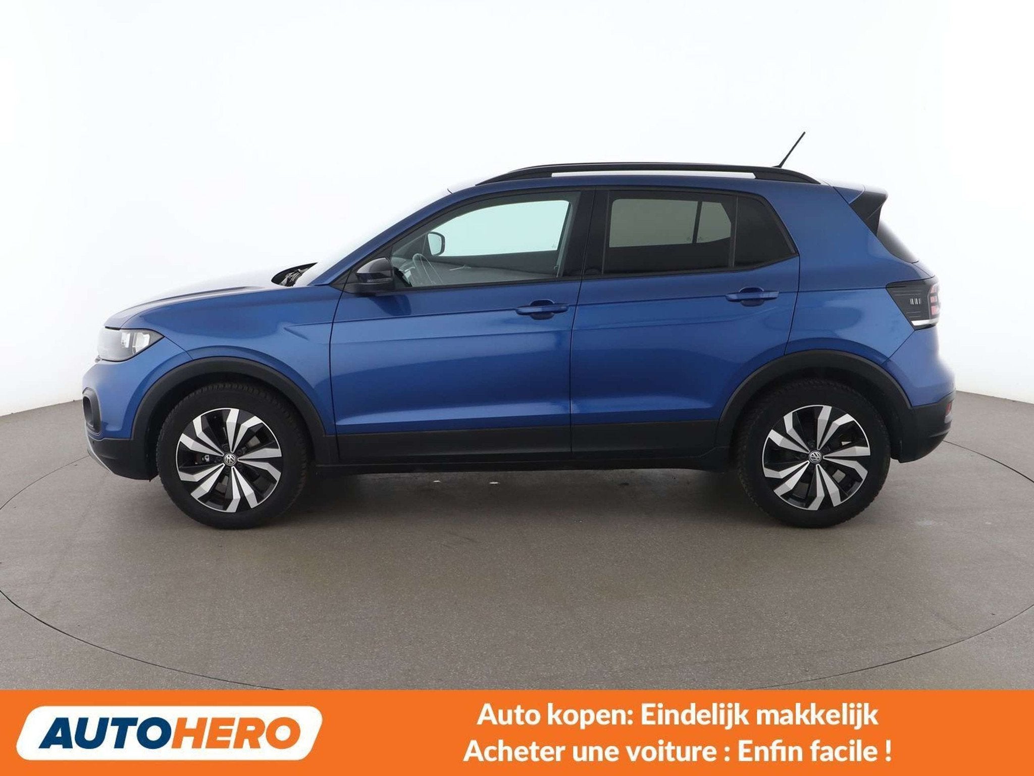 Volkswagen T-Cross 1.0 TSI Life, Autos, Boîte manuelle, Noir, https://public.car-pass.be/vhr/83f7a4ad-421a-42a1-a40c-c370ed112f39