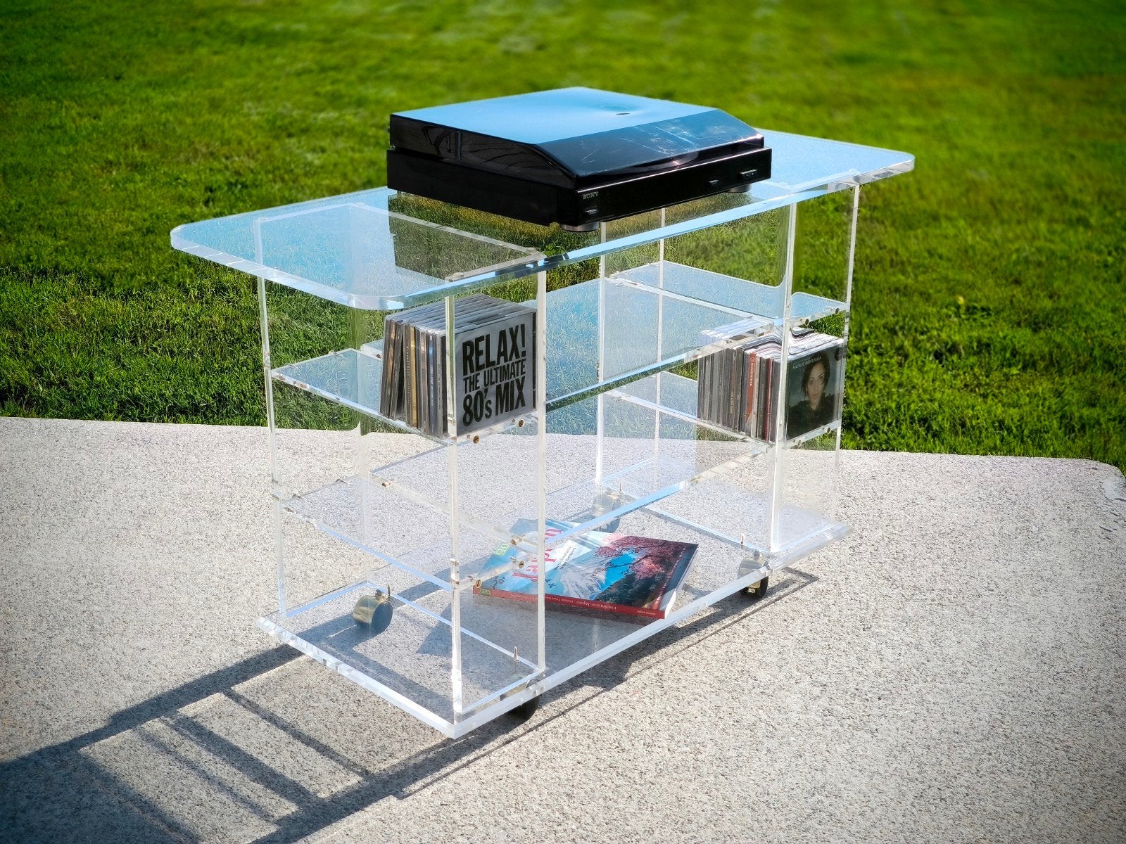 meuble hi-fi Altuglas D.Lange pour les Invisibles du Marais, Maison & Meubles, Enlèvement, Utilisé