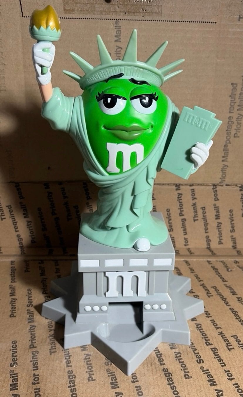 M&M dispenser, Ophalen, Zo goed als nieuw