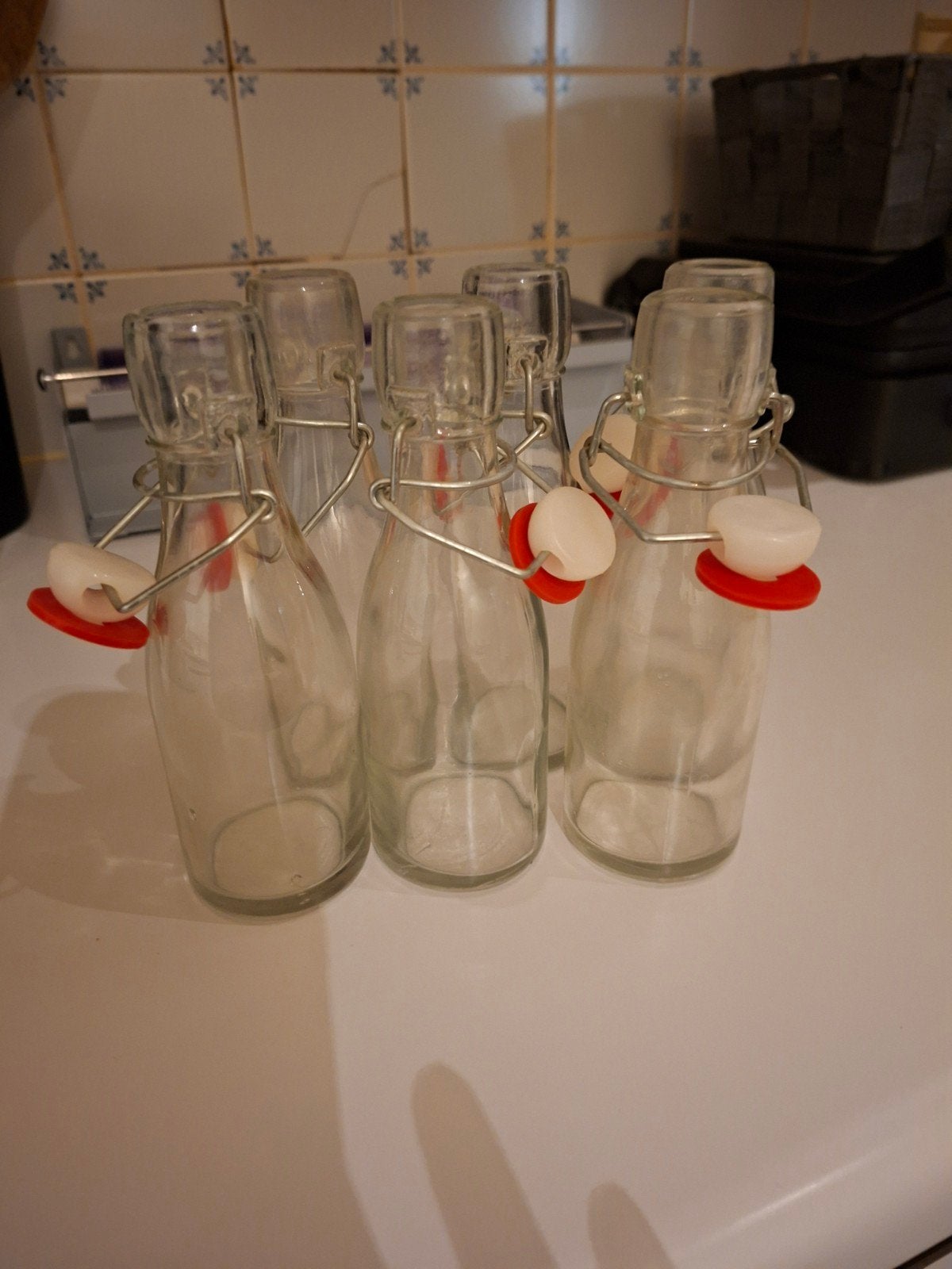 kleine glazen flesjes, Maison & Meubles, Cuisine | Vaisselle, Enlèvement, Comme neuf, Verre, Verre ou Verres