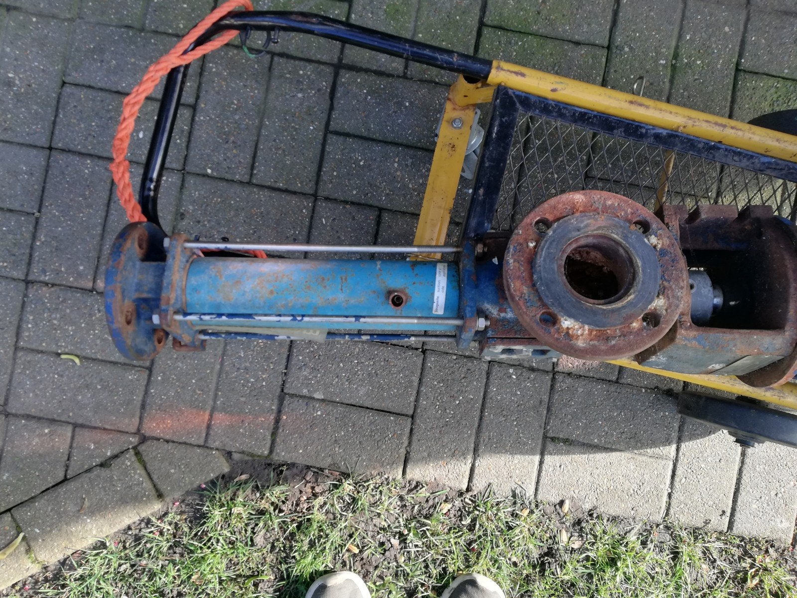 wormpomp, Ophalen
