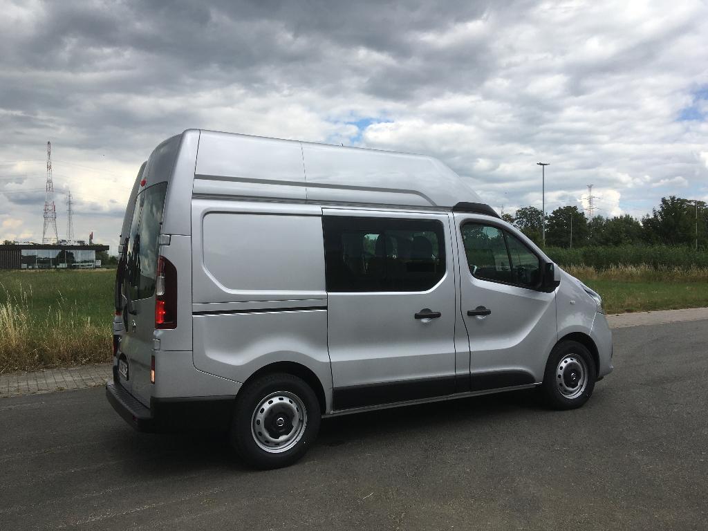 bestelwagen, Auto's, Bestelwagens en Lichte vracht, Particulier, Nissan, Diesel, Euro 6, 4 deurs, Handgeschakeld, Zilver of Grijs