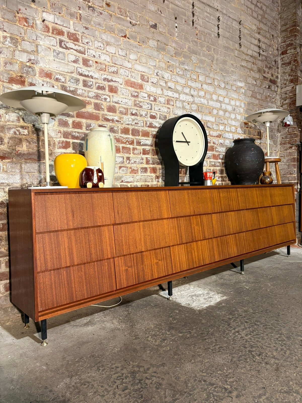 Enfilade / buffet / scandinave meuble de metier 18 tiroirs, Antiquités & Art, Enlèvement