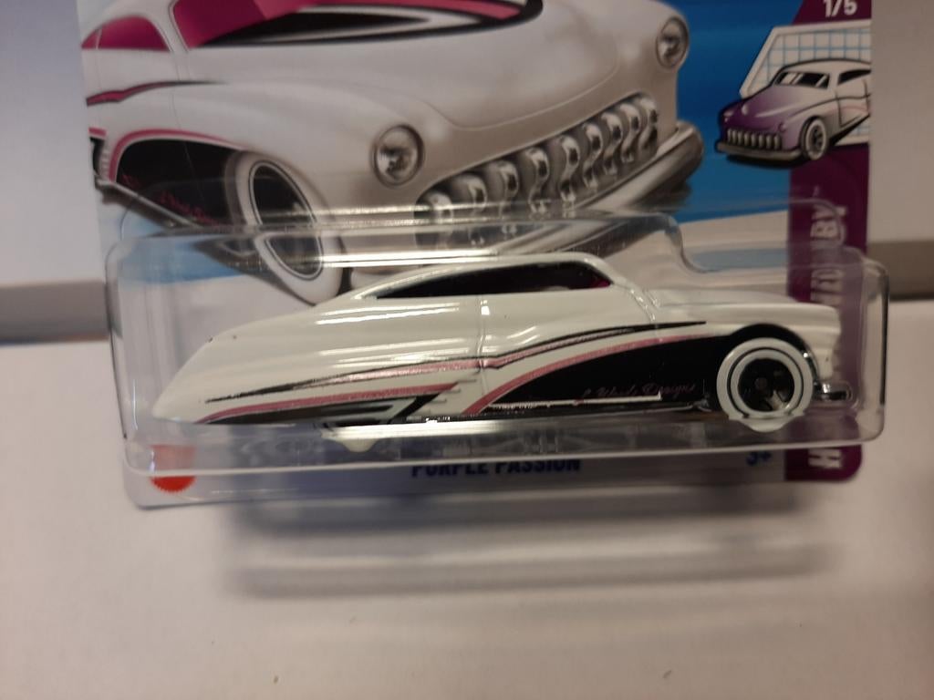 Hotwheels Purple Passion, Ophalen of Verzenden