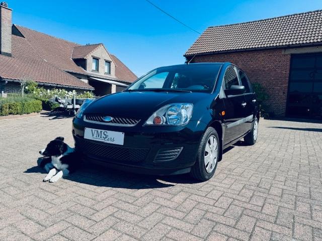 Ford Fiesta 1.4 Benzine * Garantie * Airco *, Auto's, Stof, Zwart, 4 cilinders, Zwart
