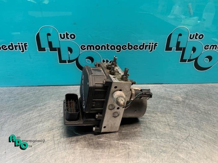 ABS Pomp van een Mazda RX-8 (RX-8 03-), Auto-onderdelen, Elektronica en Kabels, Mazda, Gebruikt, 3 maanden garantie, Ophalen of Verzenden