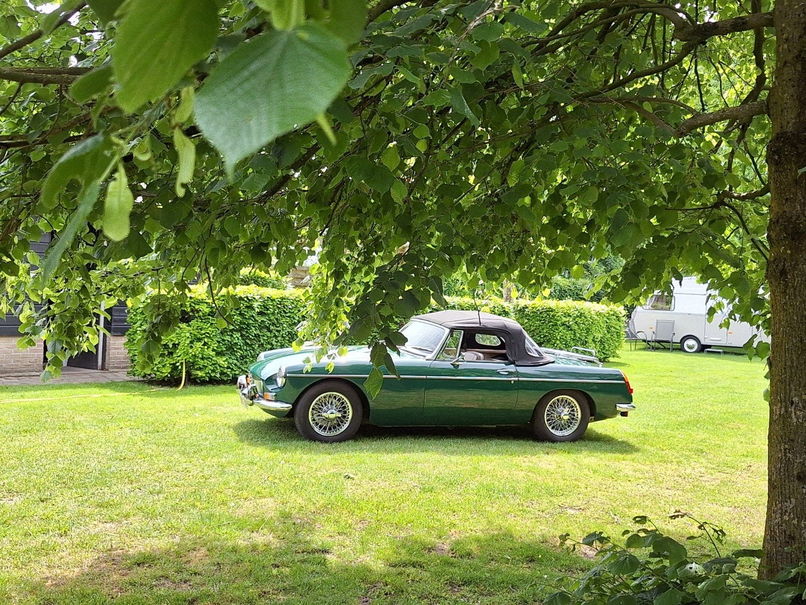 Oldtimer MG B, Auto's, Oldtimers, Cabriolet, Particulier, 2 deurs, Groen
