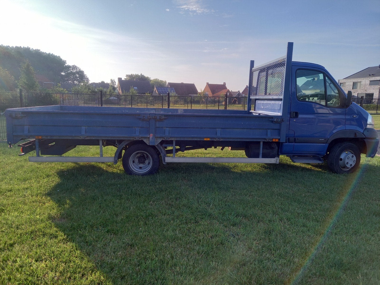 Mascotte Renault 3000cc BJ 2006, Particulier, Achat