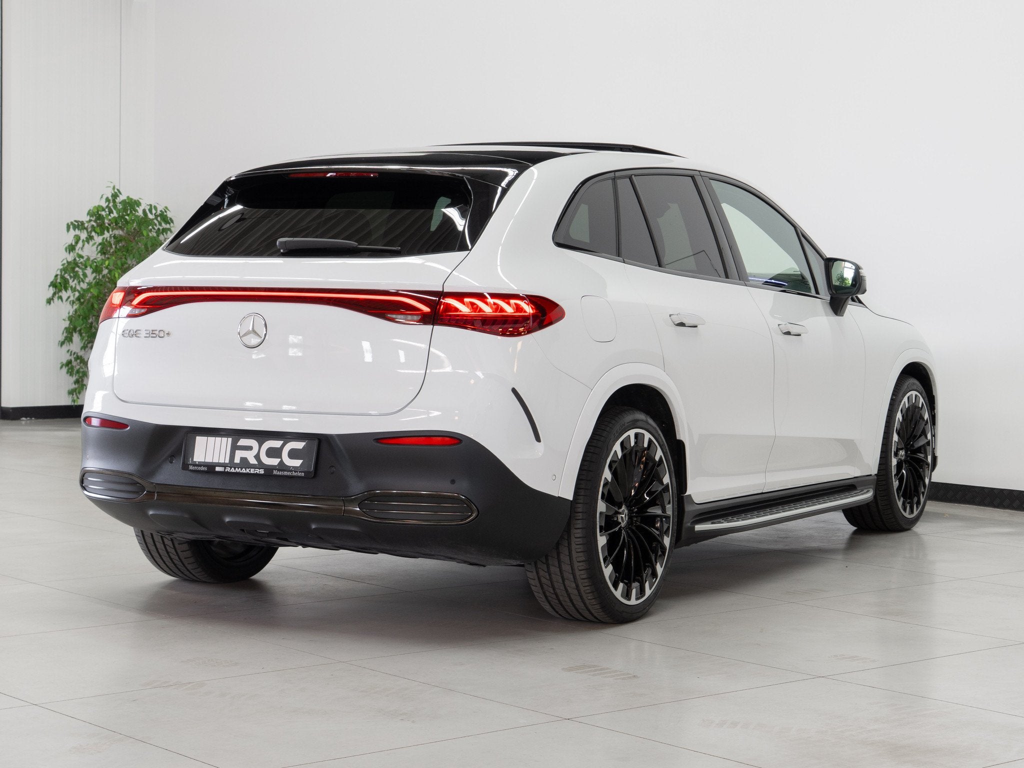 Mercedes-Benz EQE SUV 350+ AMG Premium Night 22" PANO Airmat, Autos, Cuir, 215 kW, Achat, Carnet d'entretien