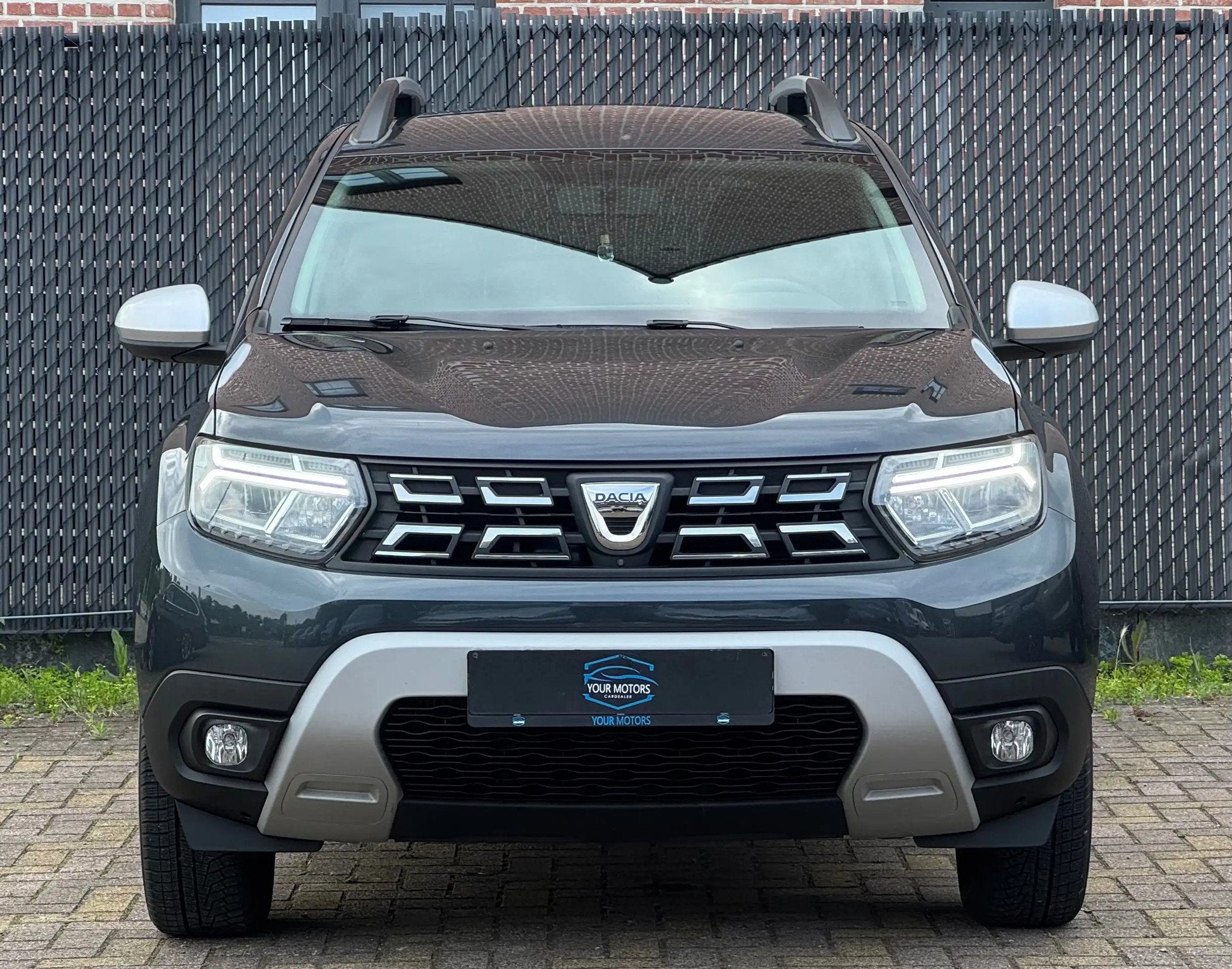 Dacia Duster 1ER PROPRIÉTAIRE LPG CONTRÔLÉ, Autos, Argent ou Gris, Achat, Phares entièrement LED, Euro 6