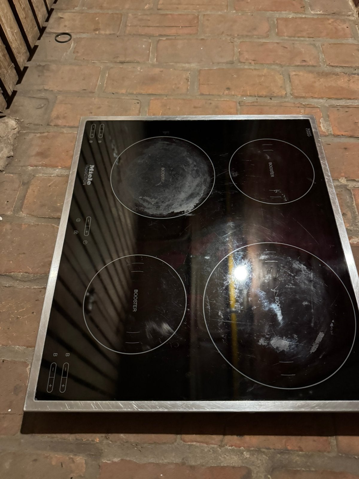 Miele inductieplaat, Elektronische apparatuur, Ophalen, Gebruikt, 4 kookzones, Energieklasse A of zuiniger