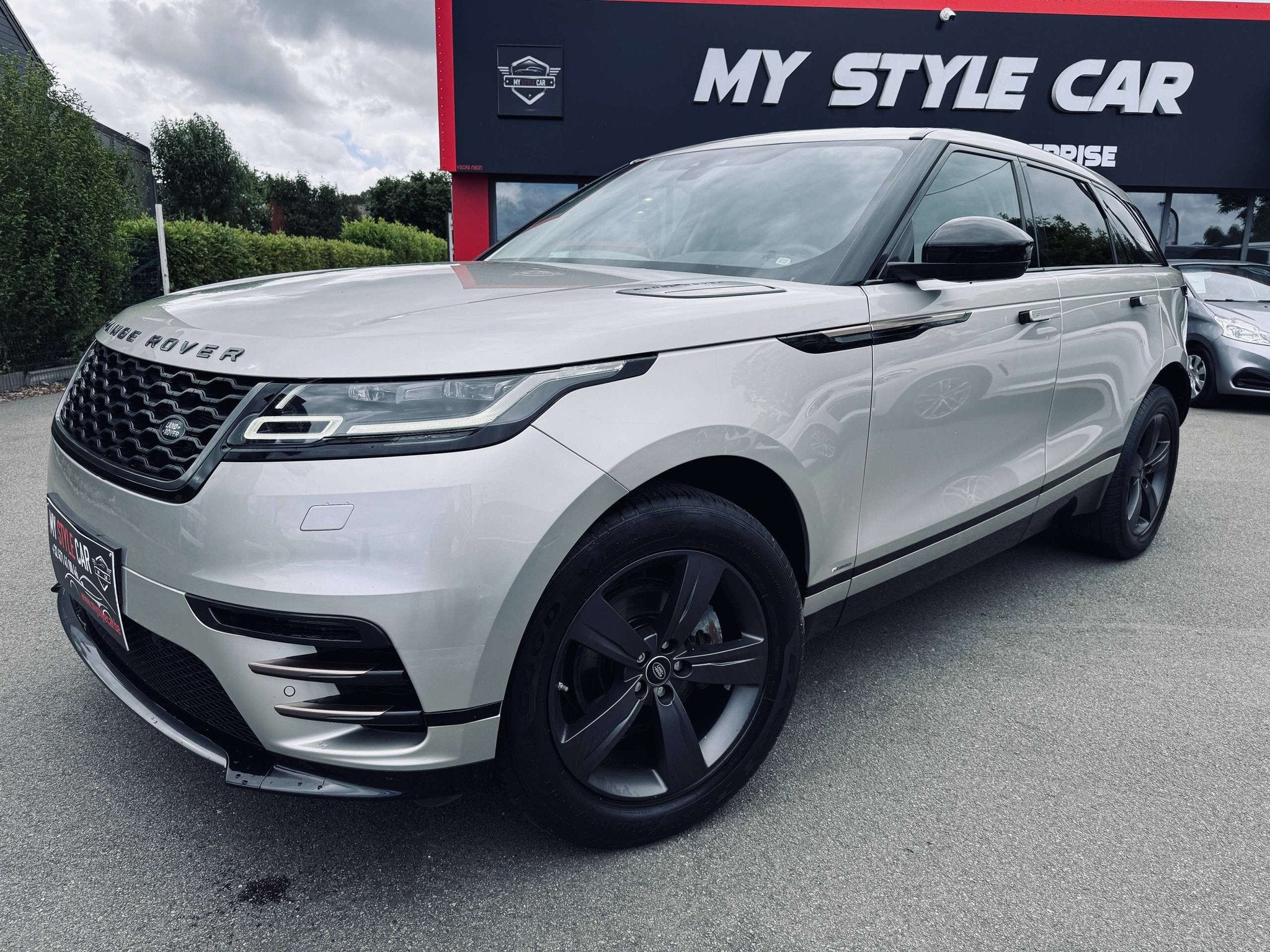 Land Rover Range Rover Velar Velar 2.0 TD4 R-Dynamic, Full A, Auto's, Land Rover, Automaat, 4 cilinders, Range Rover Velar, Leder